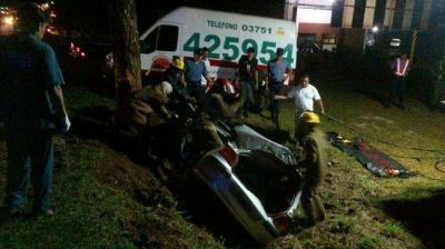 Muri� un motociclista que hab�a sido arrollado por una camioneta