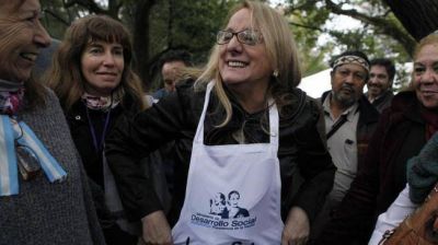 Alicia Kirchner recibe a intendentes cordobeses afines a la Casa Rosada
