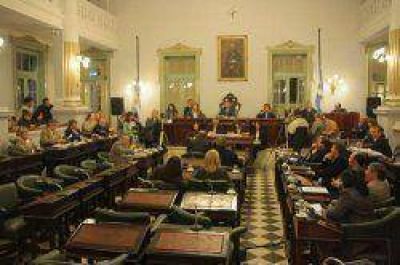 Corrientes pierde terreno en el acceso a cr�ditos por falta de acuerdo pol�tico