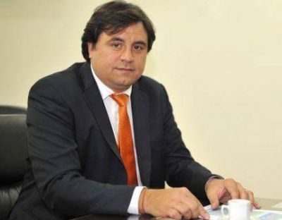 Manino del lado de las mujeres: �Los violentos que no cumplan la restricci�n impuesta por un juez deben ir presos�