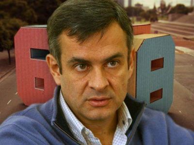 Luis Rosales le respondi� a 678