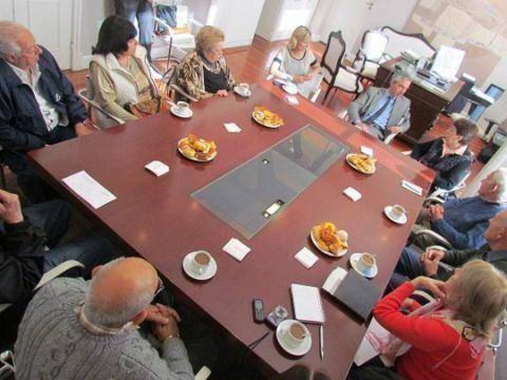 Meoni recibi� a referentes de Centros de Jubilados y Pensionados