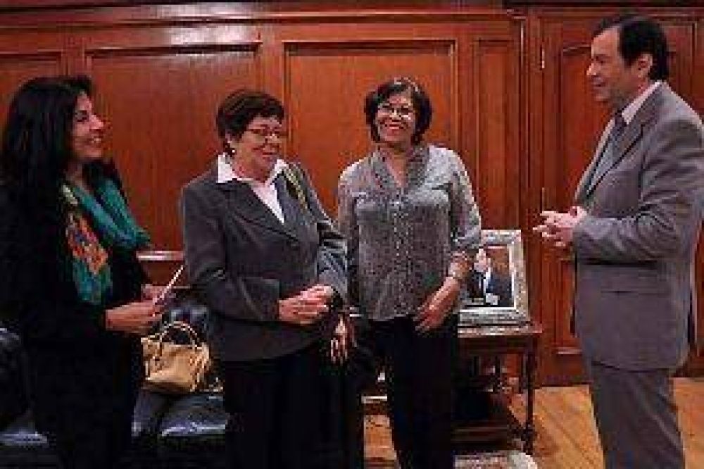 Escuela de Pintos recibi� subsidio para realizar obras de infraestructura
