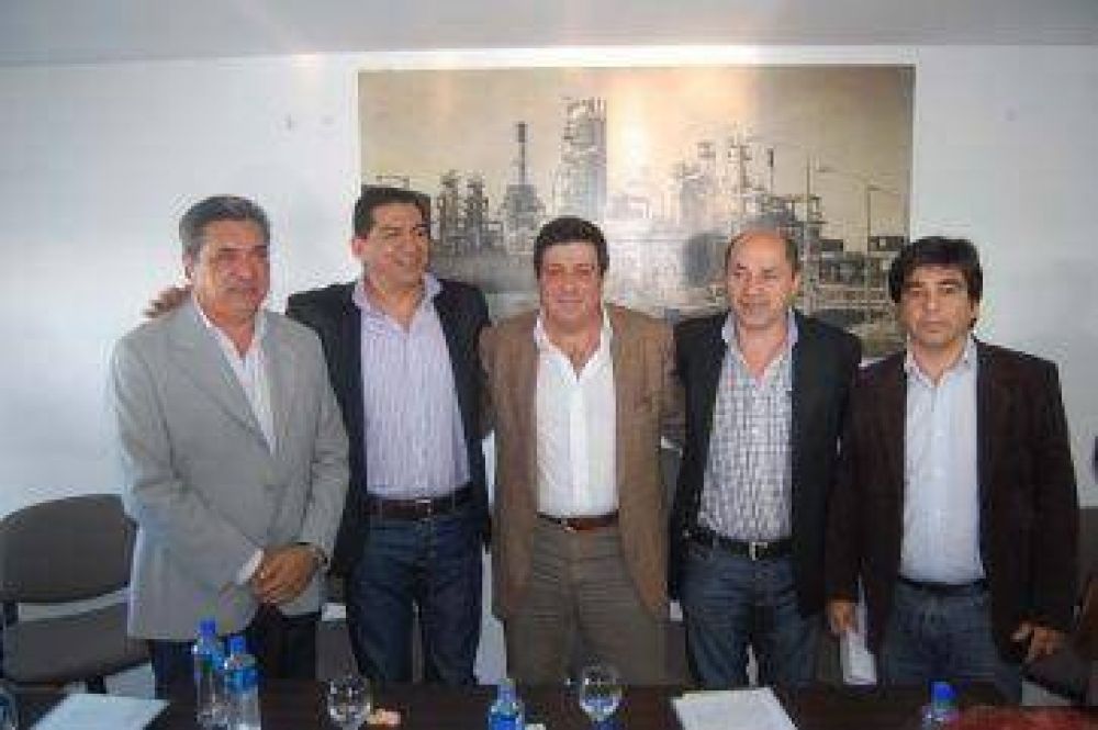 Mariotto banca a "asustados" de la nueva YPF