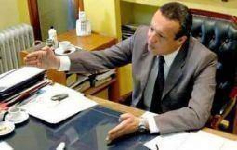 El lunismo reconoci� un quiebre en el seno de su espacio pol�tico