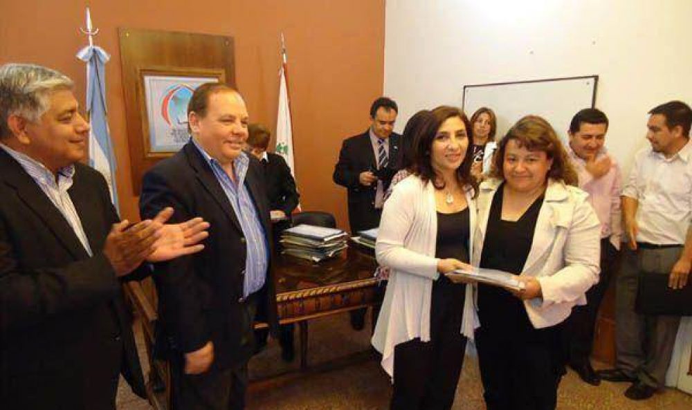 Escuelas Especiales recibir�n 14 mil pesos para elaborar proyectos socioeducativos