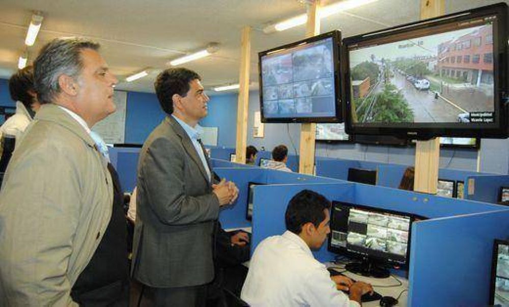 Jorge Macri anunci� que Vicente L�pez lleg� a 300 c�maras de seguridad