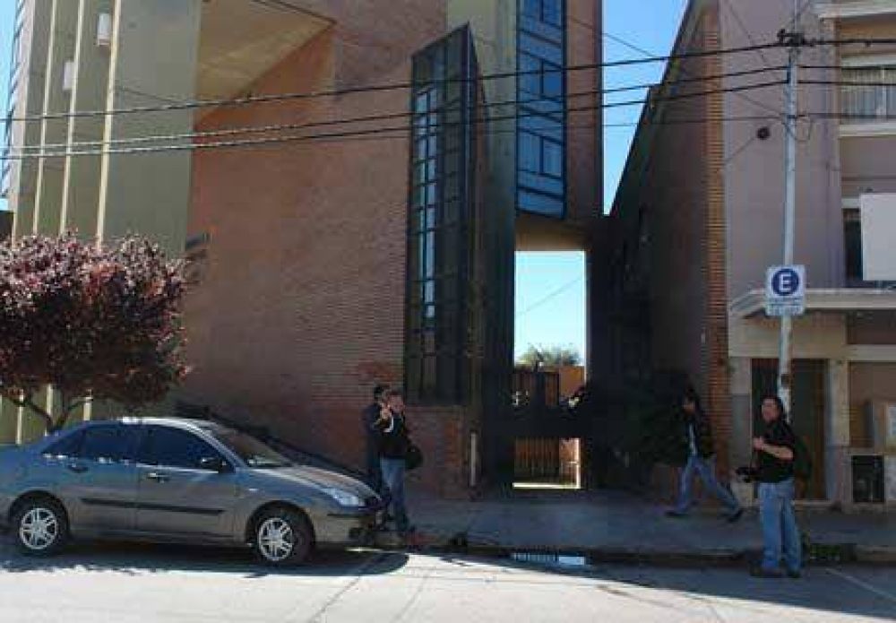 Detienen a polic�as federales en posible causa de narcotr�fico