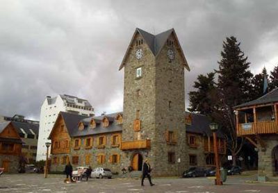 Hasta ocho meses de demora en el pago de programas sociales en Bariloche