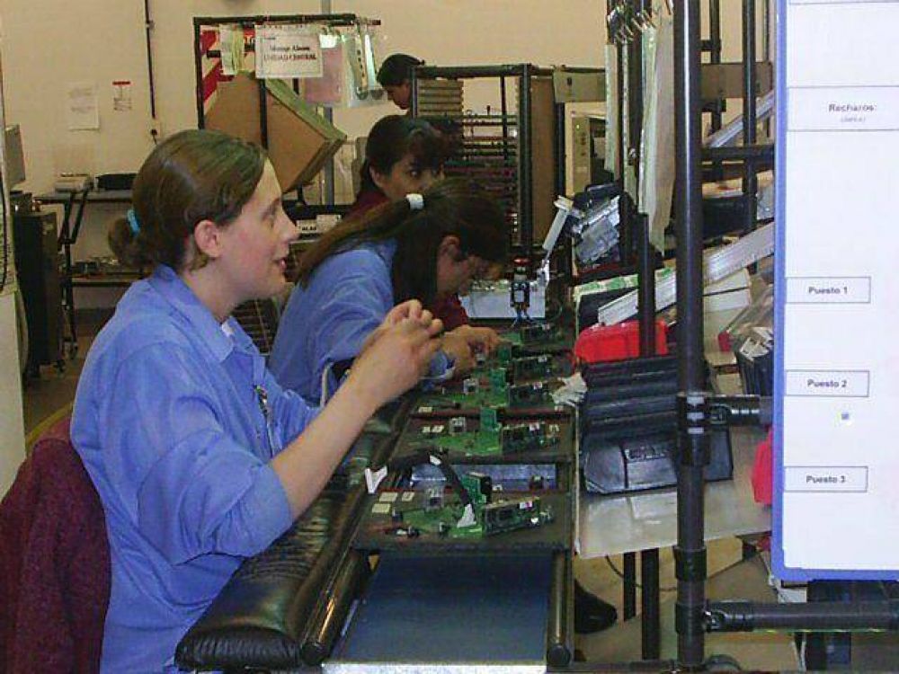 Hay beneficios planteados en la nueva tarifaria a f�bricas que mantengan el empleo.