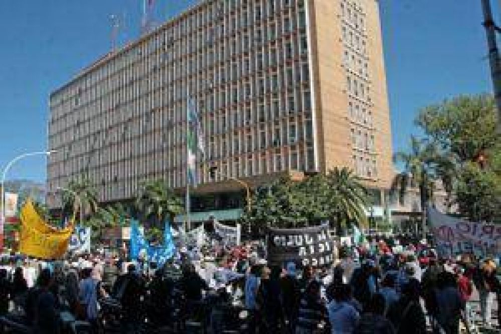 CTA Chaco y la Multisectorial preparan manifestaci�n por la visita presidencial