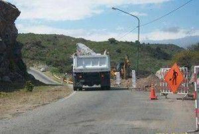 Comenz� el corte en la rotonda de Cruz de Piedra
