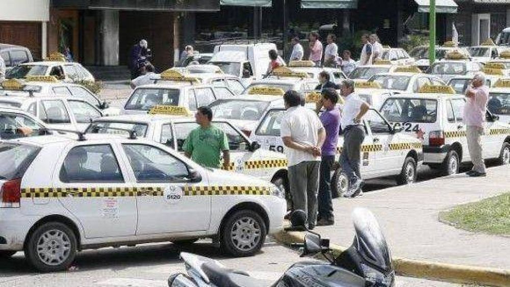  Se allana el camino para aprobar la suba en la tarifa de taxis
