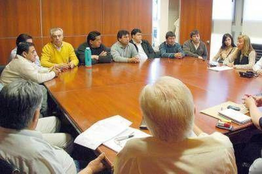 Reuni�n con jefes comunales