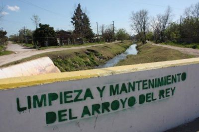 Brown: limpieza del Arroyo del Rey