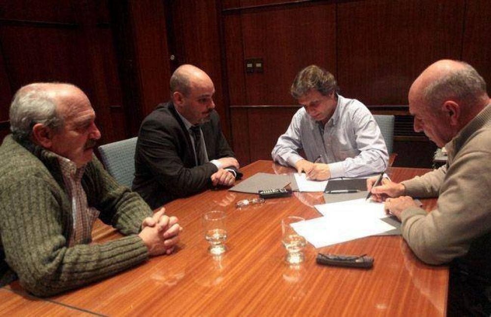El Municipio firm� un convenio con la UNMdP