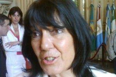 Cuerpo de notarios brindar�n asesoramiento por titularidad de tierras