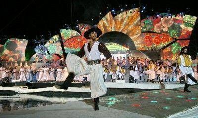 La Fiesta de la Vendimia estrena cuarta noche y habr� hasta mil artistas en escena