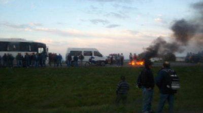 Trabajadores de la construcci�n cortaron la Ruta Panamericana