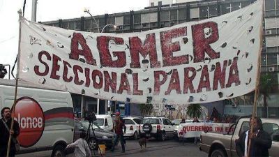 Paran�: habr� asambleas de dos horas por turno en escuelas