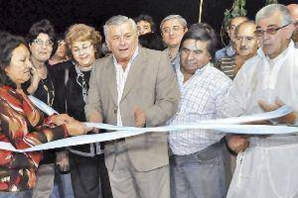 Infante inaugur� una plaza y anunci� aumento en asignaciones familiares