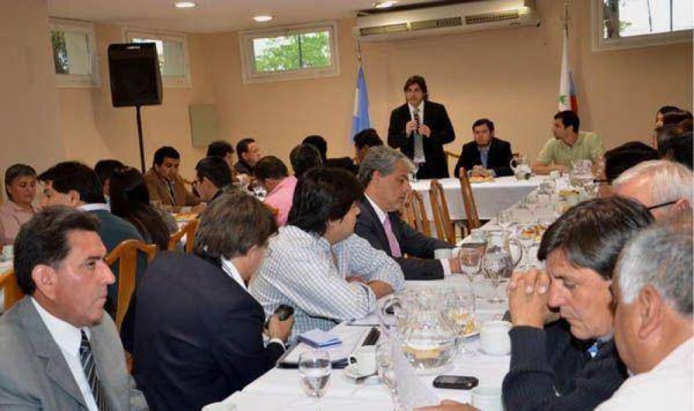 Intendentes riojanos proyectan plan de obras para municipios con funcionarios nacionales