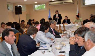 Intendentes riojanos proyectan plan de obras para municipios con funcionarios nacionales
