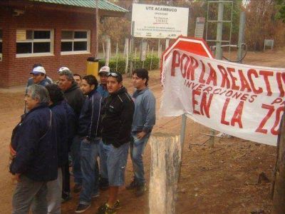 Contin�a la protesta de petroleros y camioneros