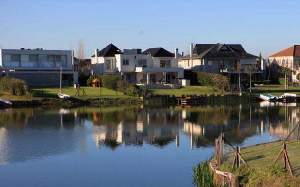 Preocupaci�n por posible amenaza de megaemprendimiento inmobiliario a los humedales del R�o Luj�n