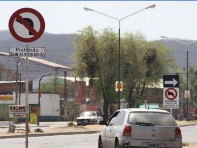 Realizan refacciones en la se�alizaci�n vial