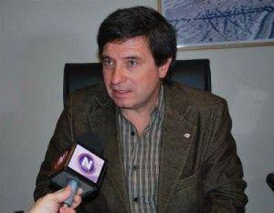 Tierra del Fuego particip� de la firma de acuerdo con Air France-KLM para sumar diez vuelos semanales a la Argentina