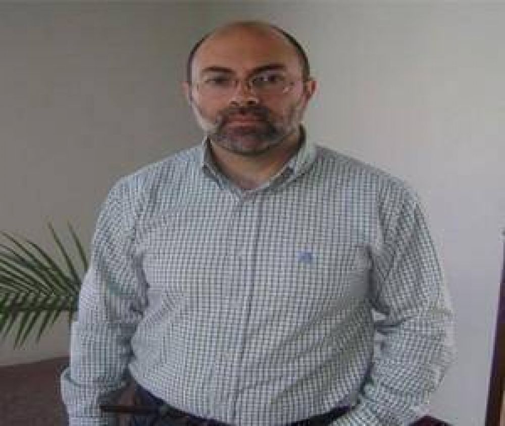 Director del Dpto. de F�sica fue elegido Presidente de la Asociaci�n F�sica Argentina