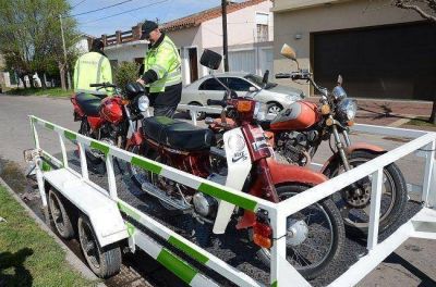 Un trailer para el acarreo de motos