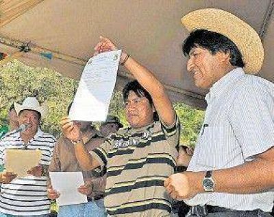 Morales reparti� tierras confiscadas