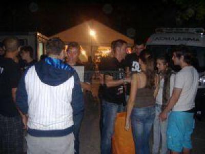 Piden multar a padres de menores que consuman alcohol en la v�a p�blica