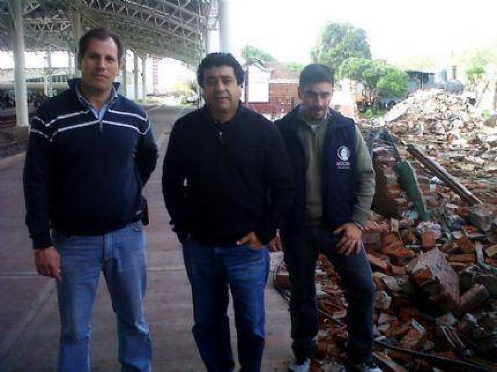 C�sar Trujillo caratul� de �lamentable� que hayan frenado las obras en la Estaci�n de Trenes y le respondi� a los vecinos de Parque Luro