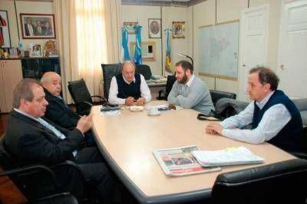 Di Pierro y Glinski hablaron de tierras para la penitenciar�a, viviendas y escuela de polic�a