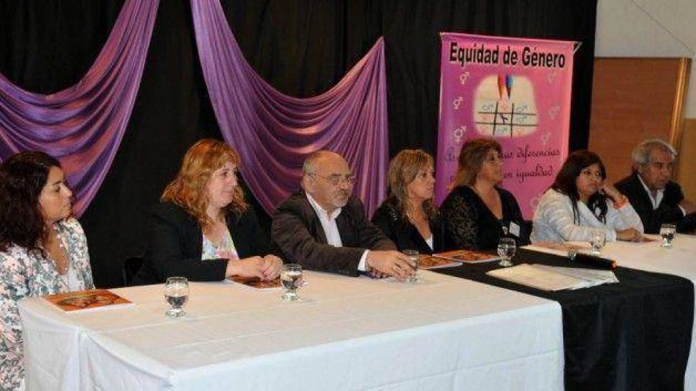 Chubut se sum� a una campa�a nacional contra la violencia de g�nero