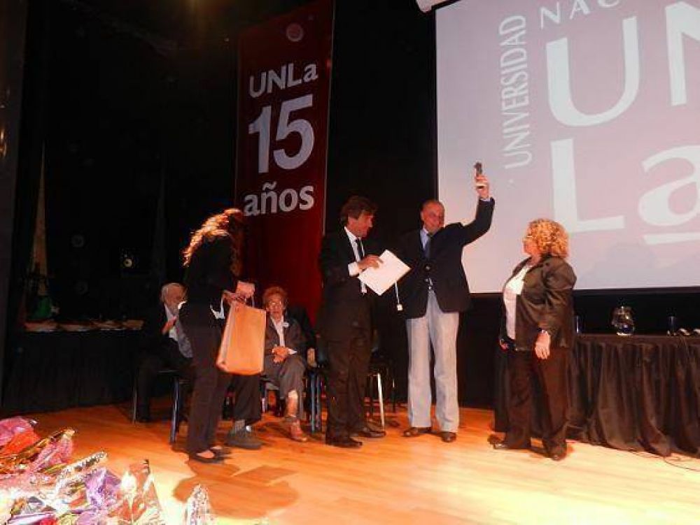 UNLA: PREMIOS TRAYECTORIA 2012