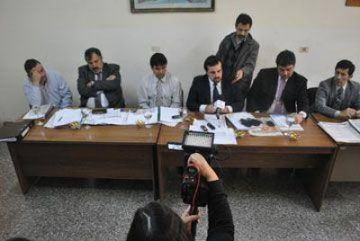 Concejales denuncian como �err�nea� la planilla de provincia