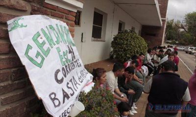 Prefectura y Gendarmer�a: vigilia local en adhesi�n a la protesta nacional