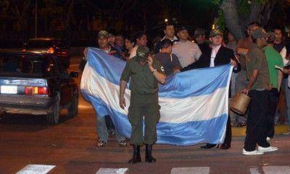 En Mendoza los gendarmes continuaron con los reclamos en la calle