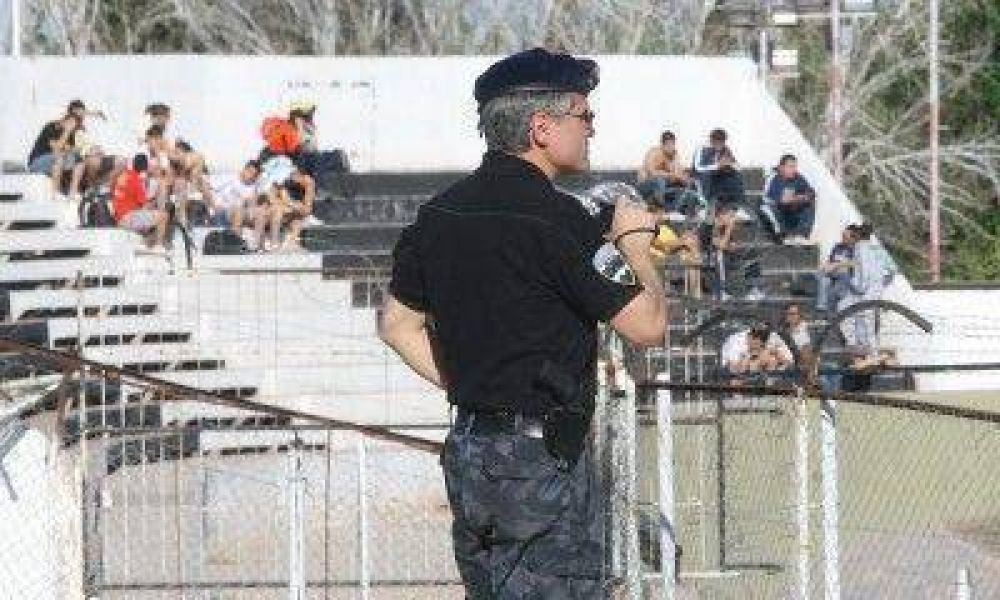 Incidentes y un dirigente de la Lepra agredido en el V�ctor Legrotaglie