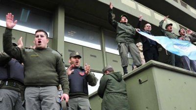 Gendarmes y prefectos protestaron en Entre R�os contra el recorte salarial	
