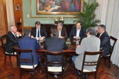 Sectores privado se reunieron con Fellner y hablaron de desarrollo, sostenimiento y trabajos en conjunto 