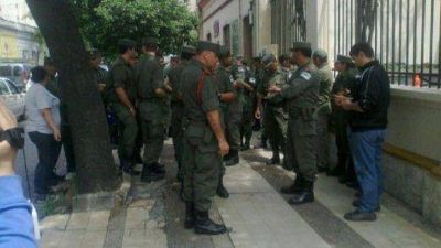  Gendarmes tucumanos se plegaron a la protesta salarial, en una jornada tensa