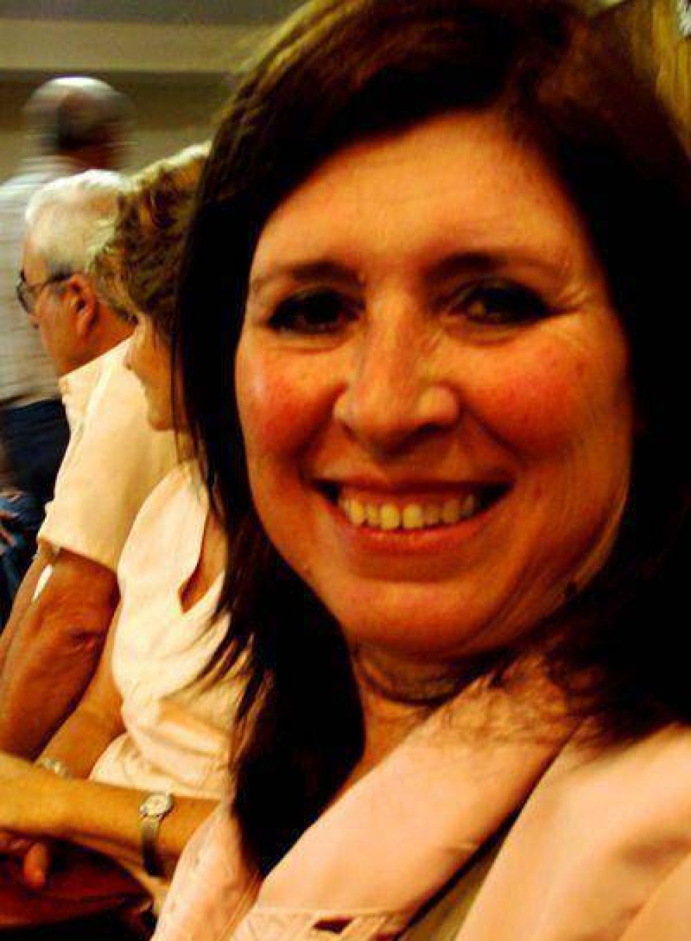 Buscan a mujer rojense extraviada en C�rdoba