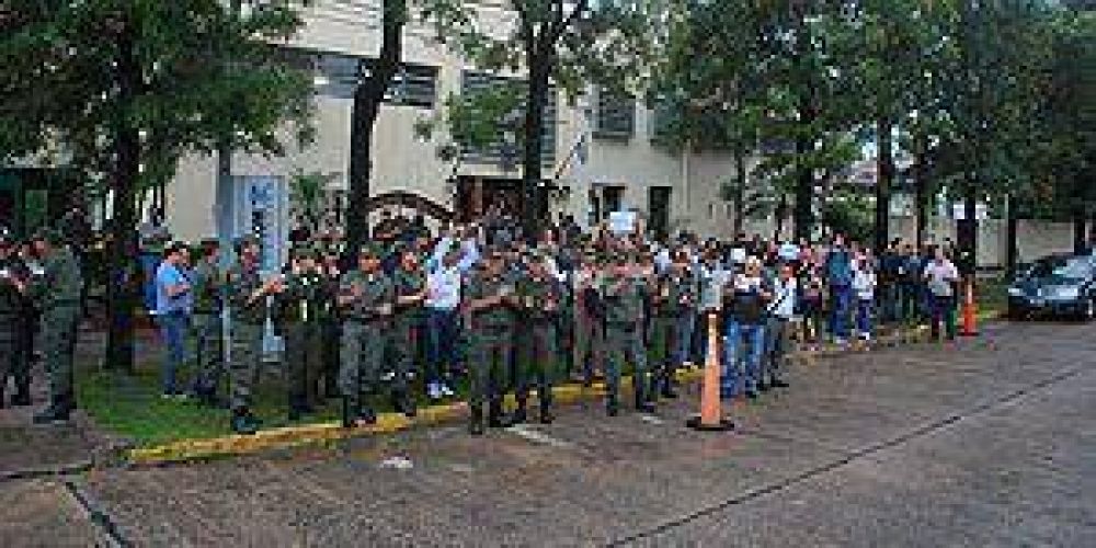 GN Formosa tambi�n se sum� a los reclamos salariales