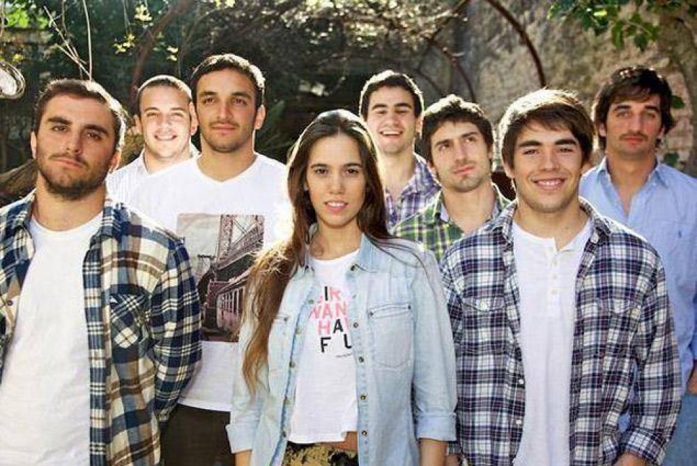 Agapornis: un chiste rugbier sacude la industria musical