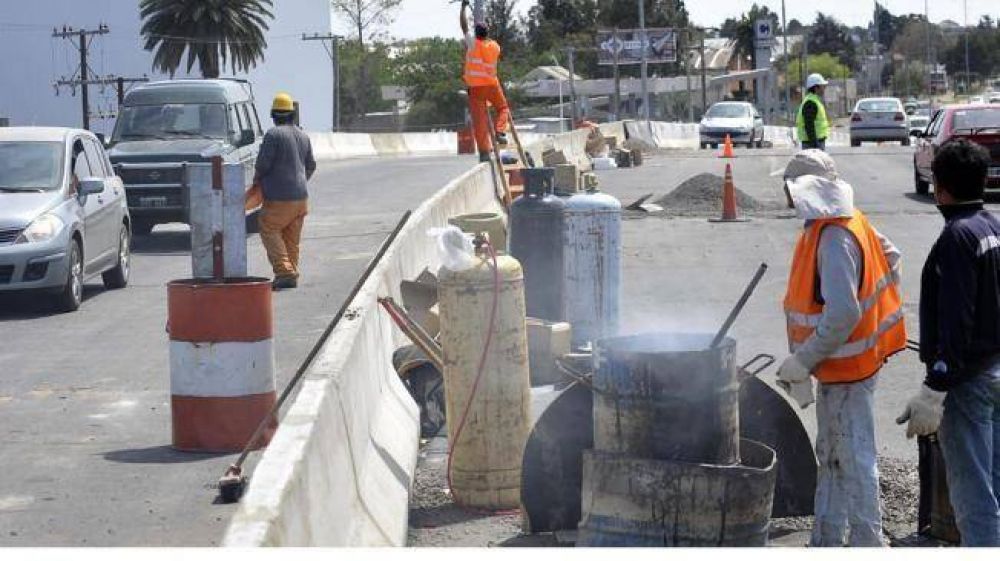 Contin�a complicado el tr�nsito desde y hacia el aeropuerto